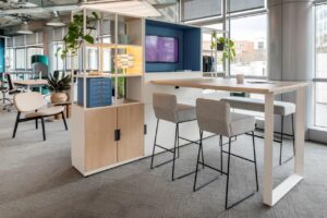 aménagement flex office bureaux équipés de toute la technologie d'avenir - Bloom Inside Lyon